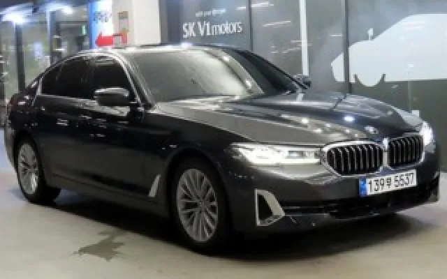 인천개인회생중고차리스 5시리즈 (G30) 530i 럭셔리 매물 사진 1 - 2022/02 33,861km