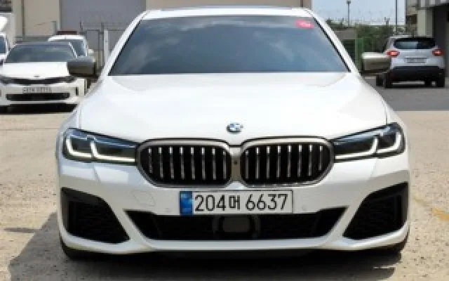 인천개인회생중고차리스 5시리즈 (G30) M550i xDrive 매물 사진 10 - 2022/04 24,741km