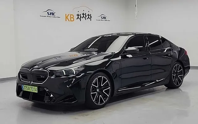 인천개인회생중고차리스 M5 7세대 4.4 매물 사진 15 - 2025/10 17,526km